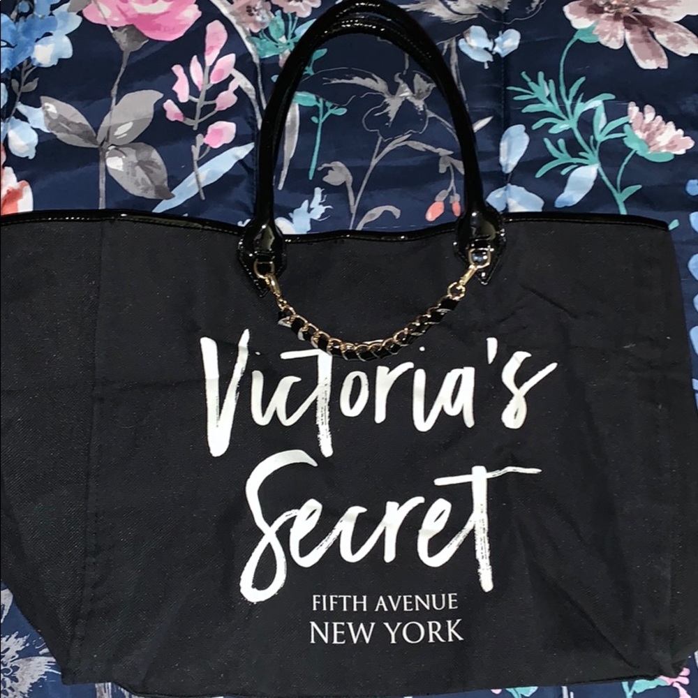 VS Tote